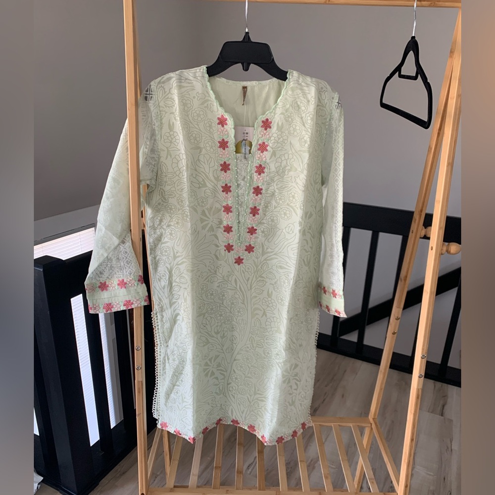 Pakistani designer beechtree top